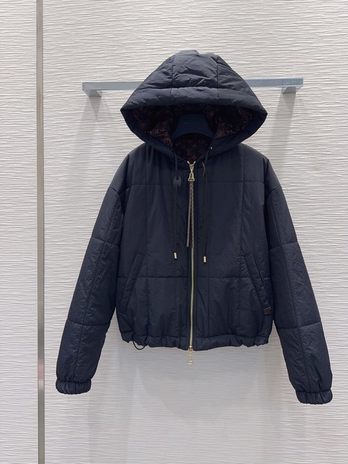 Louis Vuitton High-End Quilted Jacket for a Fashionable and Slimming Appearance