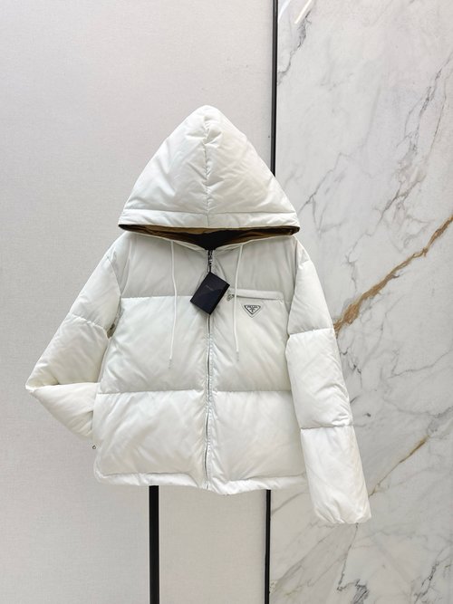Prada Exclusive Triangular Logo Decorated Hooded Down Jacket