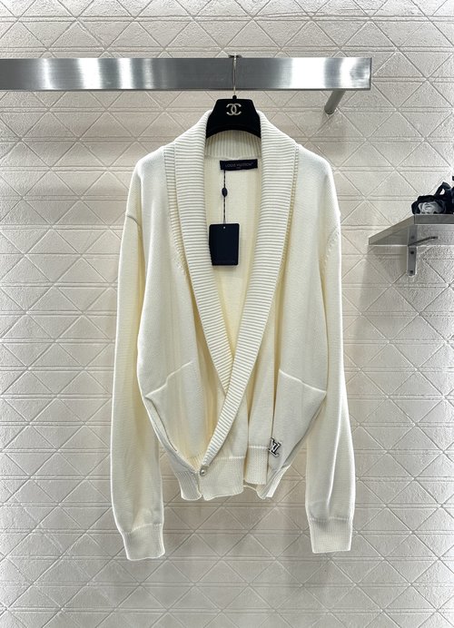 Louis Vuitton Custom Wool Knit Open-Front Collared Sweater with Letter Logo