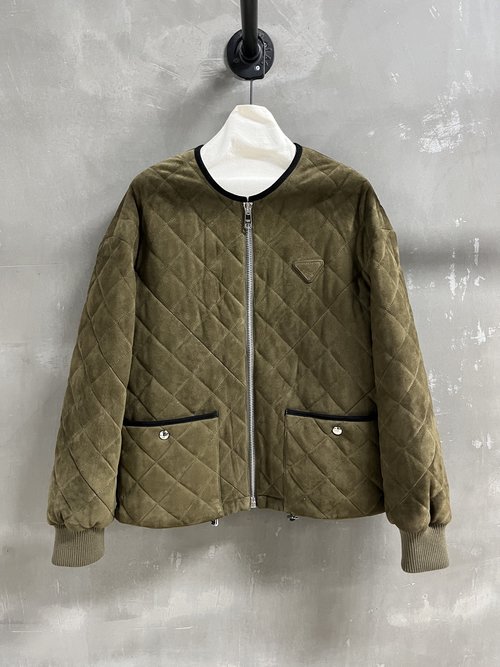 Prada Sophisticated Cashmere-Blend Fluffy Cotton Garment