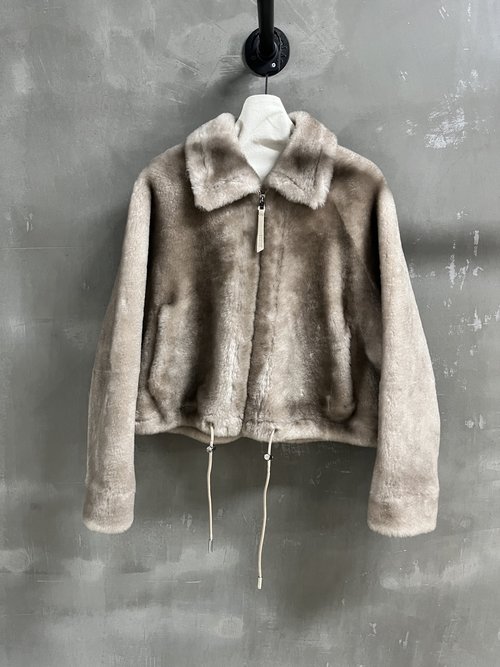 Loewe Elegant Retro Fur-Trimmed One-Piece with Versatile Design