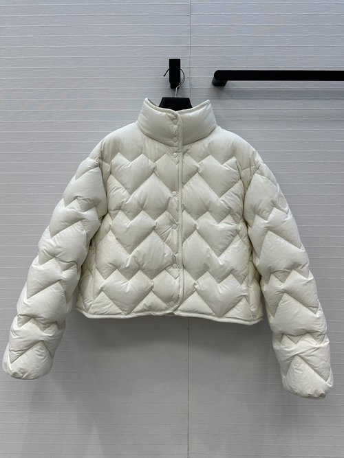 Moncler Checked Design Short Down Jacket with Heart, Warm and Fashionable