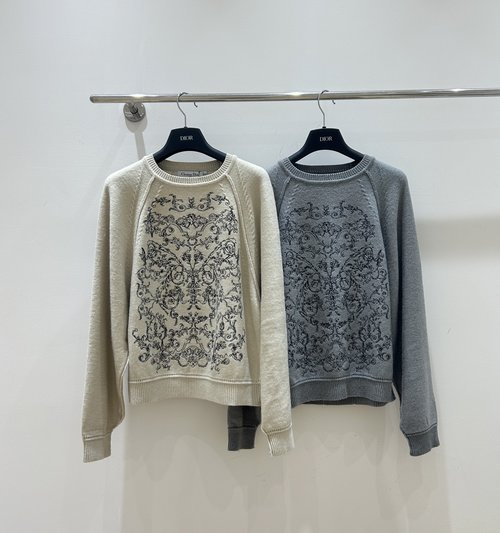 Dior Round-Neck Knitted Sweater with Exquisite Butterfly Embroidery
