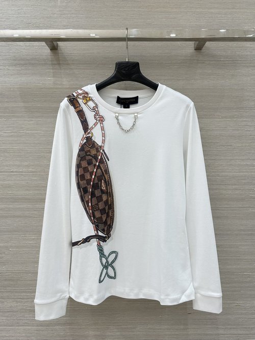 Louis Vuitton Exclusive Lou25 Ski Series Long-Sleeve T-Shirt with 3D Bag Pattern