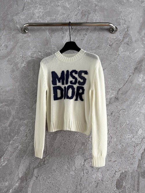 Dior Silk Cashmere Sweater with Loose Knit and Subtle Color