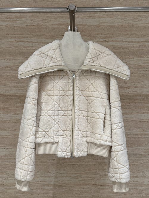 Dior Xiaomili Naval-Collar Fur-Lined Coat with Windproof Feature