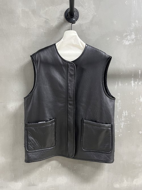 Chanel Two-sided Fur Vest - Simple and Stylish