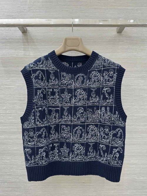 Dior Alphabet Embroidery Round Neck Vest in Premium Cotton