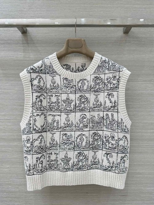 Dior Alphabet Embroidery Round Neck Vest in Premium Cotton
