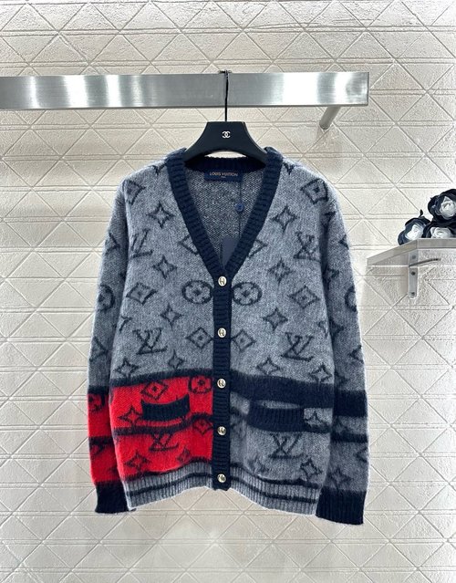 Louis Vuitton Custom Wool Zipper Cardigan with Clover Jacquard Logo, Classic Appeal