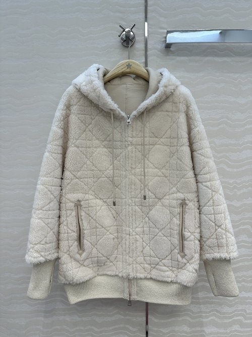 Dior Double-Sided Fur Coat with Teddy Cashmere and Classic Design