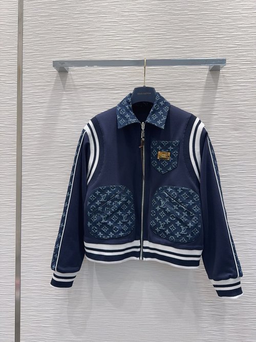 Louis Vuitton Double-Sided Wearable Suit, Comfortable and Versatile