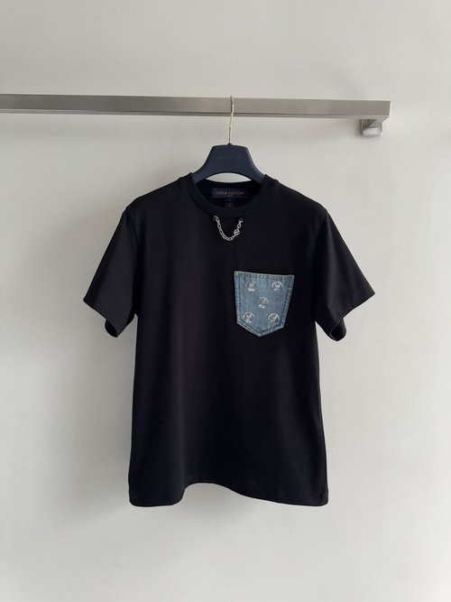 Louis Vuitton Cotton Round-Neck Short-Sleeved T-Shirt with Sparkly Logo and Chain Accent
