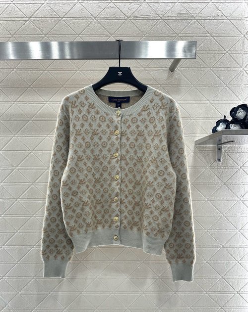 Louis Vuitton Customized Wool Knit Cardigan with Logo Pattern, Elegant and Comfortable