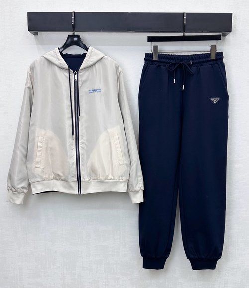 Prada Two-Way Wearable Hooded Jacket and Jogger Set, Fashionable and Versatile
