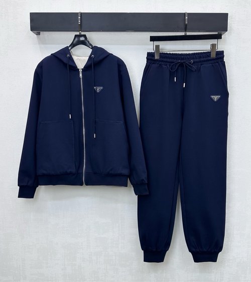 Prada Two-Way Wearable Hooded Jacket and Jogger Set, Fashionable and Versatile