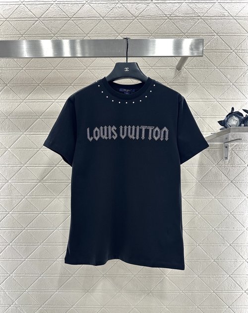 Louis Vuitton Cotton Round-Neck Short-Sleeve T-Shirt with Brand Logo and Rivets