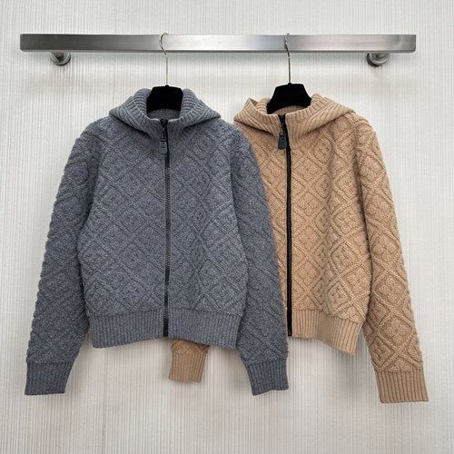 Louis Vuitton MONOGRAM Ski Jacket: Luxury and Sophisticated New Arrival