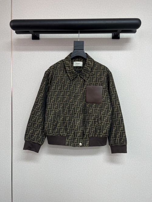 Dior Elegant Jacquard Jacket with Custom Leather Patch and Quilted Lining