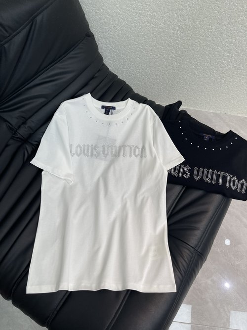 Louis Vuitton Spring Rivet Short-sleeved T-shirt with Brand Logo