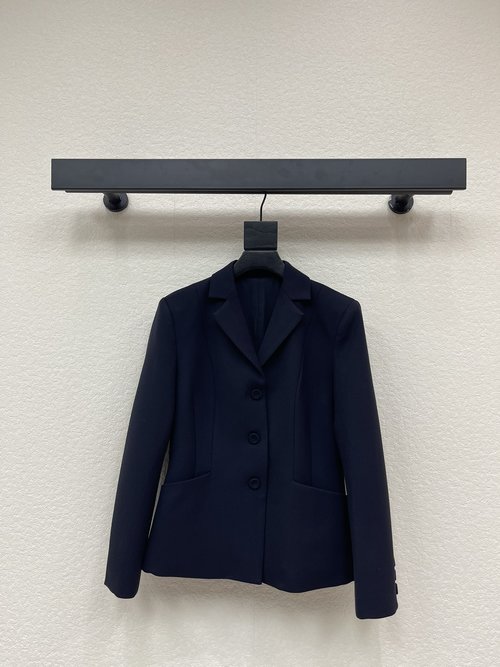 Dior Minimalist Single-breasted Blazer with Precise Tailoring