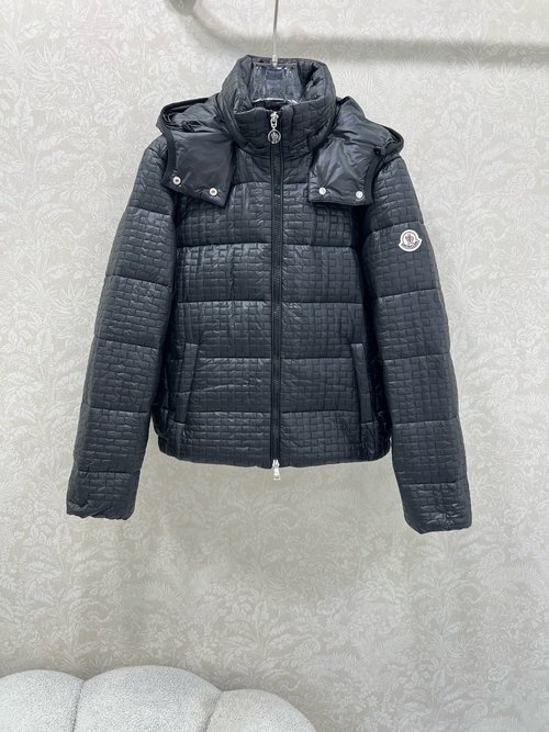 Moncler Geometric Quilted Hooded Short Jacket, Lightweight and Warm