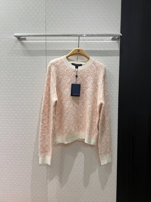 Louis Vuitton New Classic Mohair and Wool Round Neck Sweater in Grayish Pink