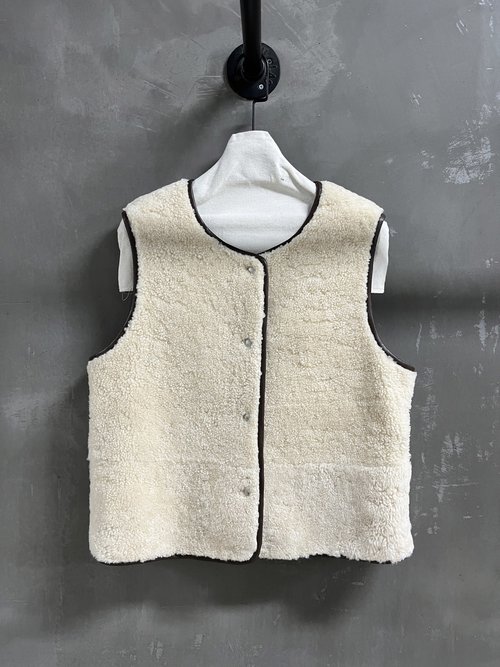 Loewe High - Quality Two - Piece Down Garment with Versatile Wool Fur - in - One Fabric