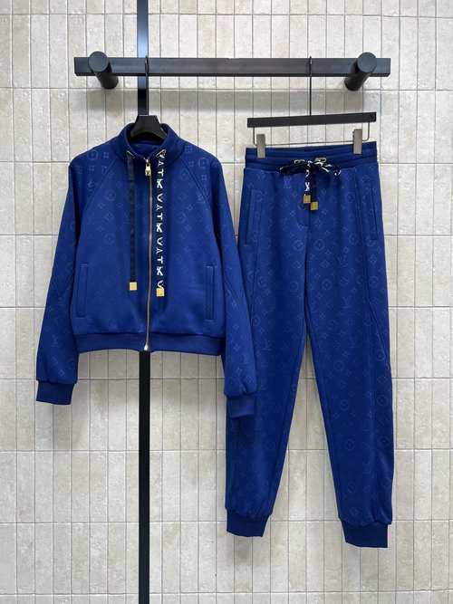 Louis Vuitton Classic Monogram Jacquard Tracksuit with Distinctive Logo Elements
