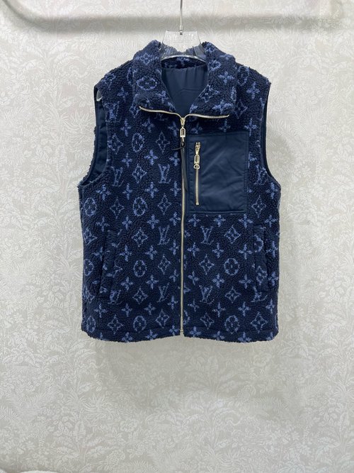 Louis Vuitton Fleece Teddy Vest with Colorful Accents for Versatile Style