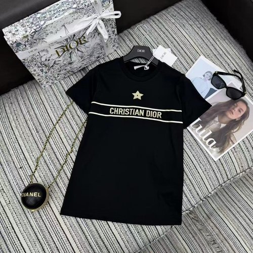 Dior New Arrival: Round Neck Embroidered Short Sleeve T-Shirt