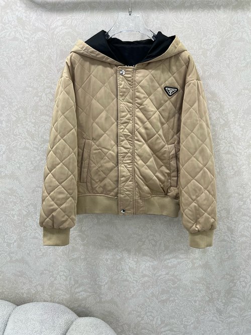 Prada Double-Sided Quilted Parka, Versatile and Fashionable