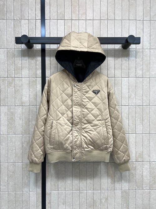 Dior Double-sided Quilted Hooded Jacket with Sophisticated Design