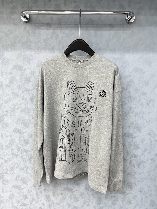 Loewe Elegant Embroidered Long-Sleeve T-Shirt with a Timeless Look