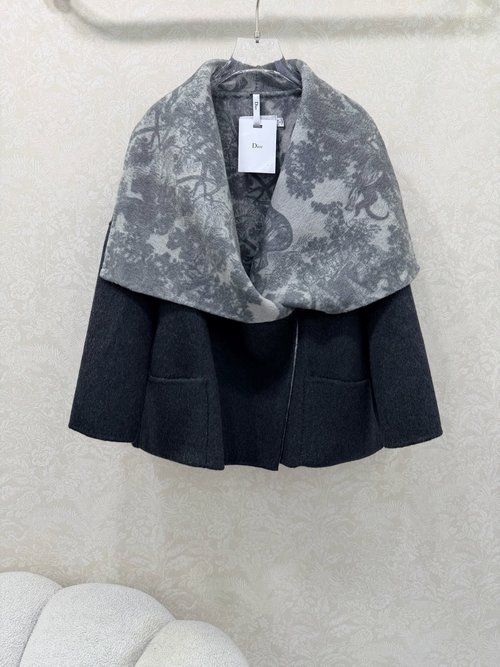 Dior High-End Cashmere Coat with Logo Pattern and Versatile Wear