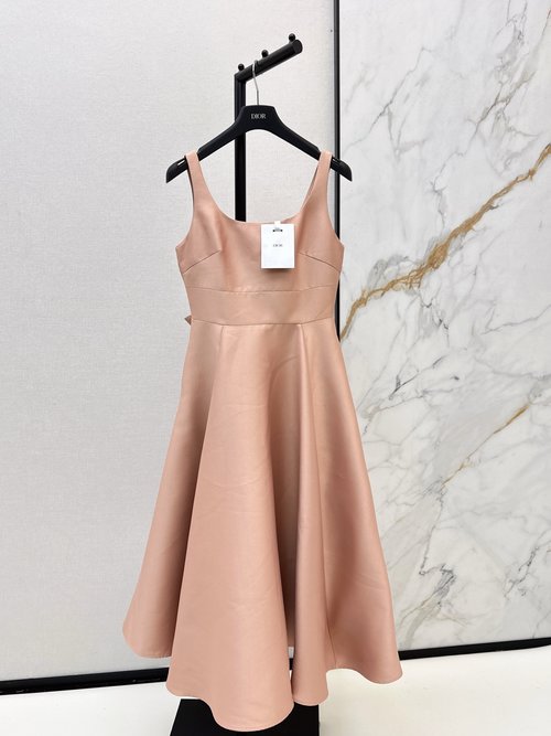 Dior Hermes Style Back Bow Sleeveless Dress in High Waist and Elegant Design