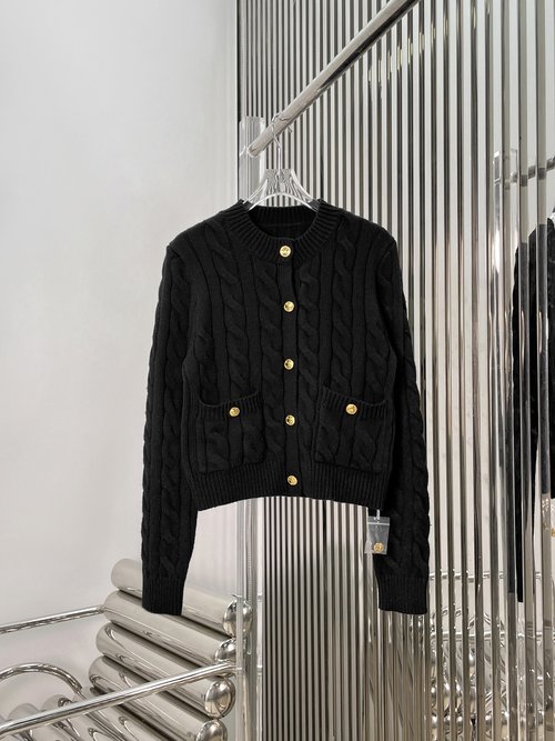 Polo Ralph Lauren Classic Old Money Gold-Button Knit Cardigan