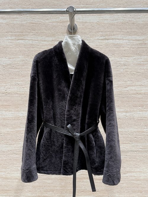 Loro Piana Elegant V-Neck Wool Integral Coat, Slim Fit with Adjustable Waist Belt