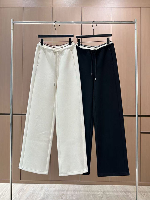 Loewe Elastic Waist Casual Pants, Soft Fabric and Harmonious Colors, Classic Style