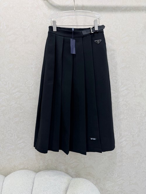Prada Elegant Herve Leger - style Wool Blend Pleated Skirt with Classic Logo