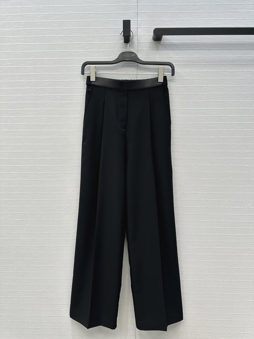 Loewe Elegant Pleated Wide-Leg Trousers with Leather Belt Decoration