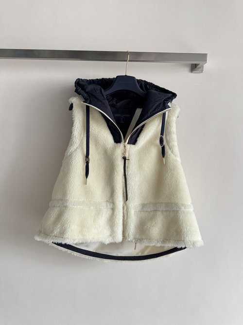 Louis Vuitton Lamb Wool Hooded Vest with Drawstring Waist, Exuding Luxury and Elegance for Versatile Mix - matching