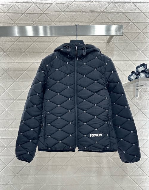 Louis Vuitton Ski Series Hooded Quilted Down Coat with Letter Details, Sophisticated Look
