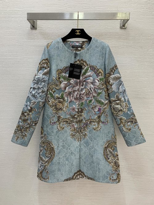 Dolce & Gabbana Embroidered Jacquard 3/4 Sleeve Mid-length Coat