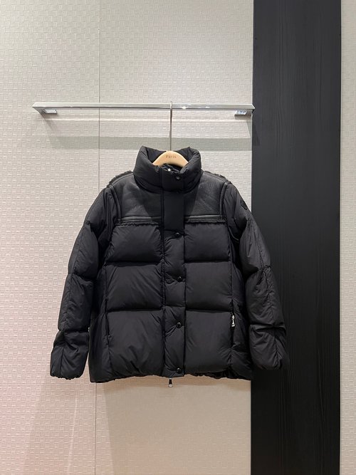 Moncler New High-Collar Leather-Trimmed Down Jacket with Classic Logo, Warm