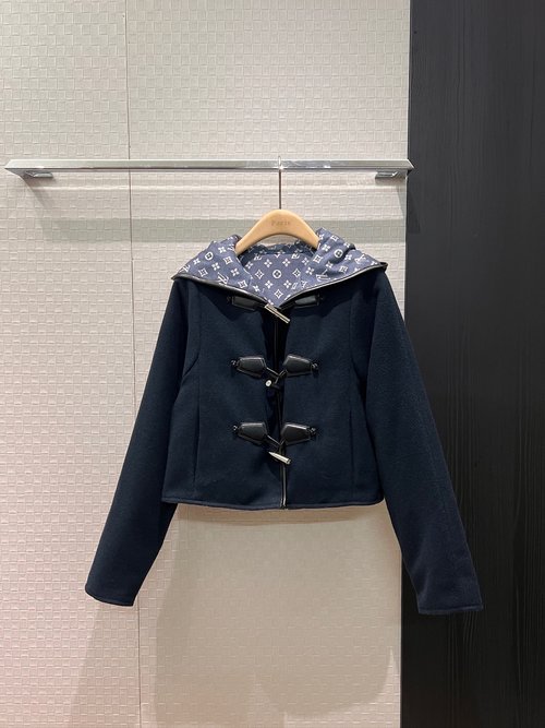 Louis Vuitton New College-Style Woolen Hooded Short Coat in French Minimalist Style