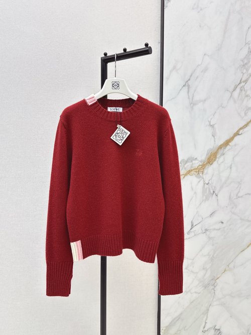 Loewe Loe Series Elegant Color-Blocked Cashmere Sweater with Swiss Knitting