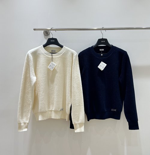 Loewe Elegant Round-Neck Knitted Top with Classic Embroidered Logo