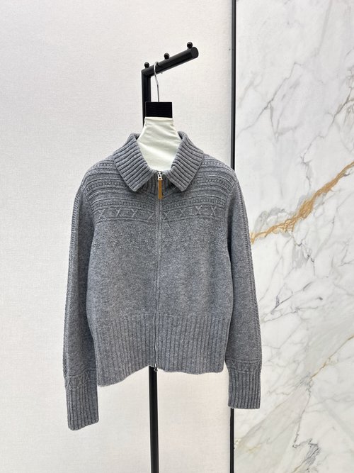 Loewe Retro Zippered Knit Sweater Coat for a Sophisticated Vibe