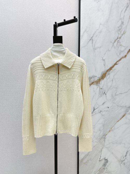 Loewe Retro Zippered Knit Sweater Coat for a Sophisticated Vibe